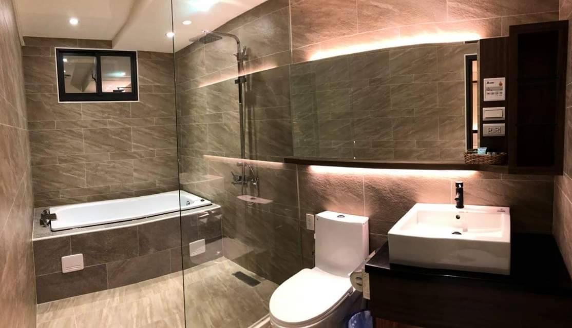 Lantan Fanyue Inn Chiayi City Exteriör bild